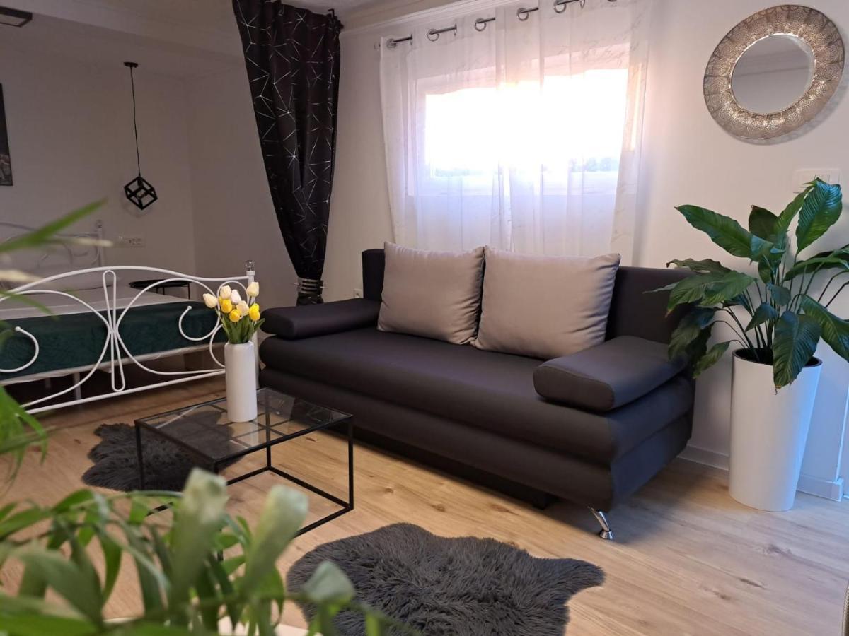 Apartment Studio Apartman Maris Zadar